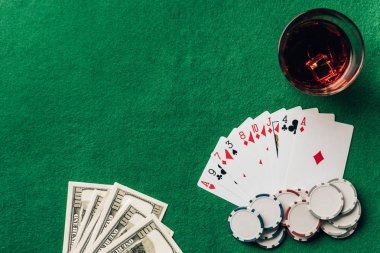 lae8toto live-dealer blackjack table with real dealer and player seats